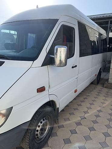 mazda demio 1 5: Автобус, Mercedes-Benz — 4