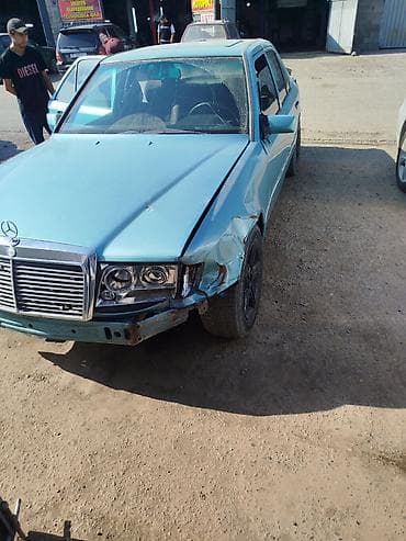 морда спринтер 906: Mercedes-Benz W124: 1990 г., 2.3 л, Механика, Бензин, Седан — 8