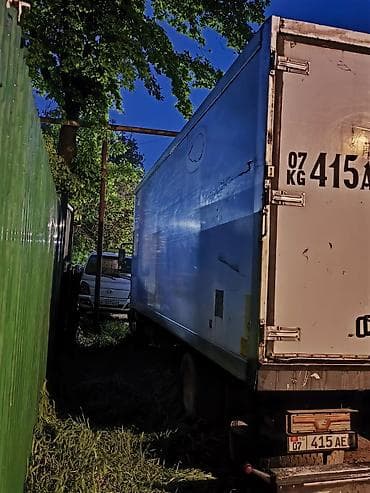 продам динамики: Кузов тентованный Mercedes-Benz, 2001 г. — 3