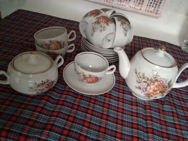 чайные сервиз: СЕРВИЗ НОВЫЙЧАЙНЫЙ ФАРФОРОВЫЙСССР, 8-чашек с блюдцем, Чайник и — 1