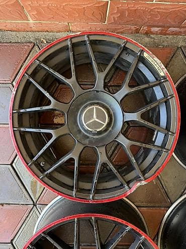 66: Литые Диски R 18 AMG, Комплект, отверстий - 4, Б/у — 7