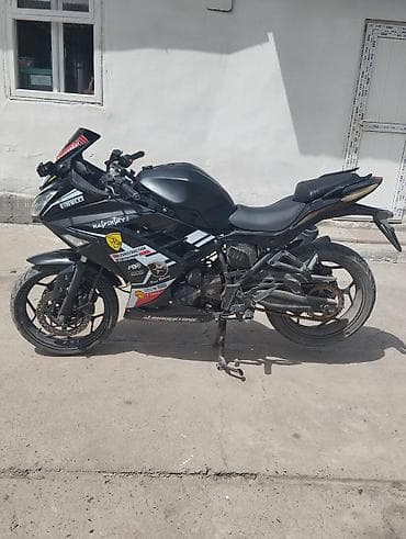 мотор скутер: Мотоцикл спорт-турист Kawasaki Ninja (стайлинг с гоночными стикерами — 3