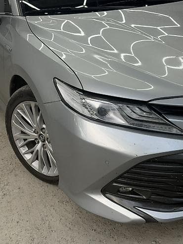 Toyota Camry: 2017 г., 2.5 л, Автомат, Гибрид, Седан — 2