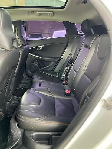 Volvo: Volvo V40 Cross Country: 2019 г., 2 л, Автомат, Дизель, Хетчбек — 7