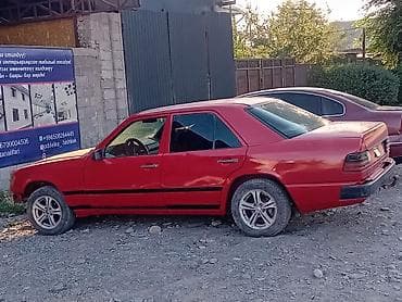 mazda 3: Mercedes-Benz 190: 2008 г., Механика, Седан — 9