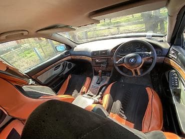 полка е34: BMW 5 series: 2001 г., 2.5 л, Типтроник, Бензин, Седан — 5