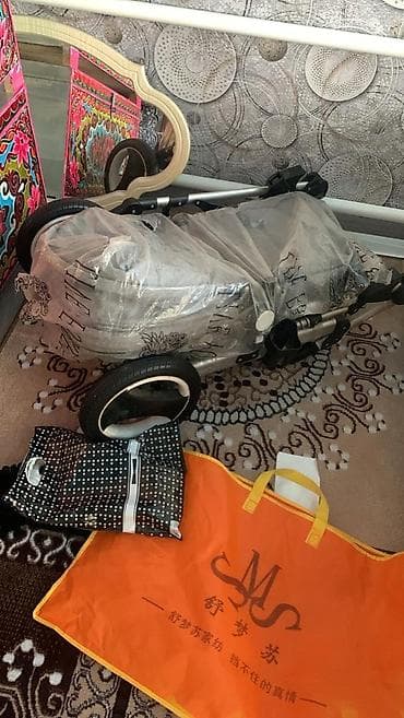 коляска для двойни 3 в 1 бу: Продаю коляску состояние новое почти не пользовались солофан на месте — 1