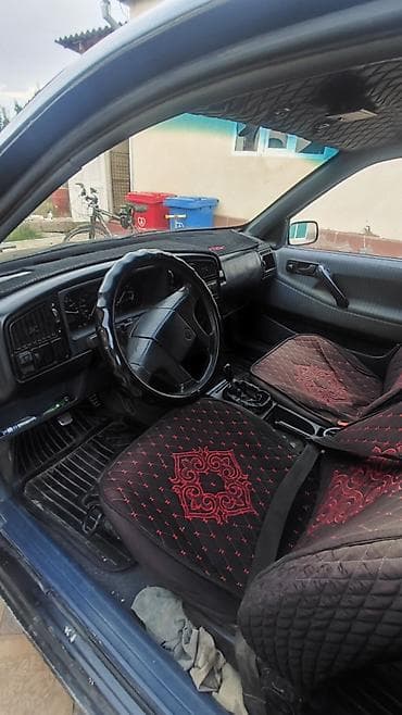 rexton 2020: Volkswagen Passat: 1990 г., 2 л, Механика, Бензин, Седан — 2