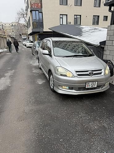 Toyota: Toyota Ipsum: 2003 г., Автомат, Газ, Минивэн — 2