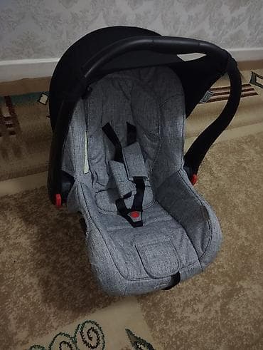 прогулочные коляски до 20 кг: Автокресло, цвет - Серый, Б/у — 1