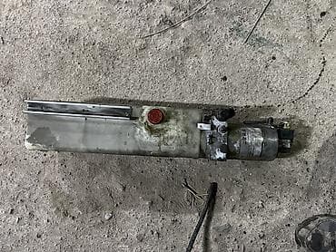 ремонт насоса воды: Гидравлический агрегат BÄR Cargolift для подъемно-задних платформ — 3