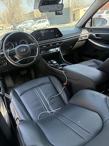 света: Hyundai Sonata: 2020 г., 2 л, Автомат, Бензин, Седан — 7