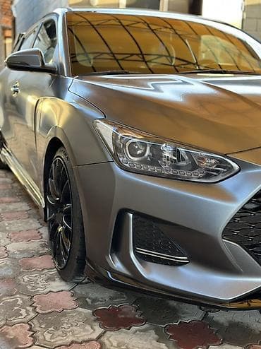 toyota harrier: Hyundai Veloster: 2018 г., 1.6 л, Робот, Бензин, Хэтчбэк — 4