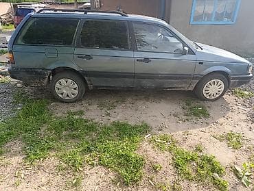 Volkswagen: Volkswagen Passat: 1988 г., 1.8 л, Механика, Бензин, Универсал — 2