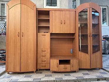 Стенка-шкаф, Тип стенки-шкафа: Модульная, Для зала, Б/у, Особенности: С отделением под телевизор at lalafo.kg Стенка-шкаф, Тип стенки-шкафа: Модульная, Для зала, Б/у, Особенности: С отделением под телевизор