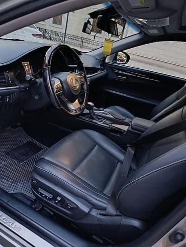 Транспорт: Lexus ES: 2018 г., 2.5 л, Гибрид — 10