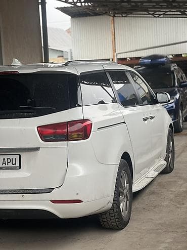 авто рага: Kia Carnival: 2017 г., 2.2 л, Автомат, Дизель, Вэн/Минивэн — 6