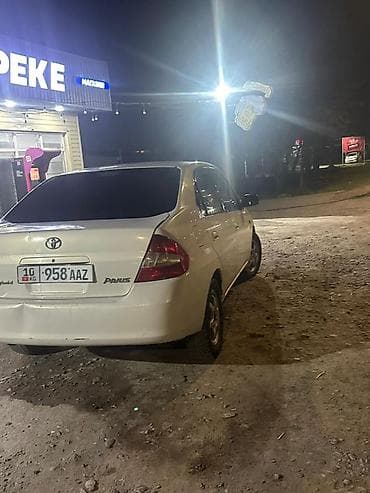 lexus is 200: Toyota Prius: 2000 г., Вариатор, Гибрид, Лифтбек — 5