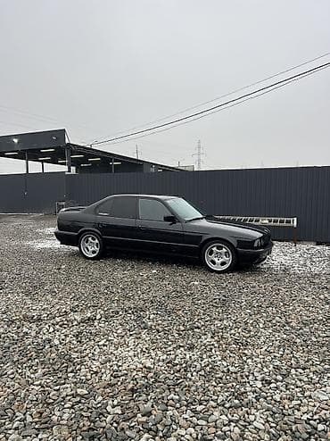 bmw автомобили: BMW 5 series: 1988 г., 3.2 л, Механика, Бензин, Седан — 1