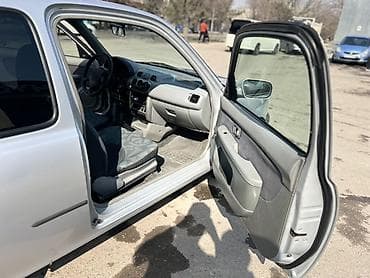 бу машина: Nissan Micra: 2000 г., Ручные, Бензин, Хэтчбэк — 4