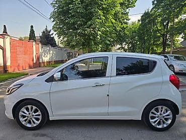 дешовые машины: Chevrolet Spark: 2021 г., 1 л, Автомат, Бензин, Хэтчбэк — 3