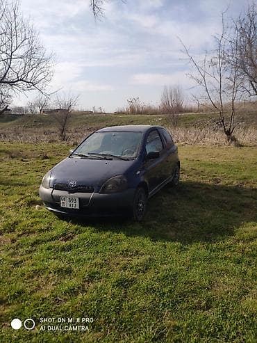 2000: Toyota Yaris: 2000 г., 1.3 л, Механика, Бензин, Хэтчбэк — 6
