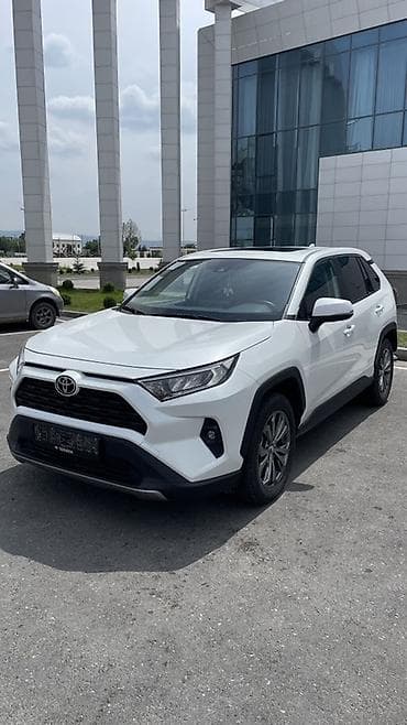 Toyota: Toyota RAV4: 2024 г., 2 л, Бензин, Кроссовер — 3