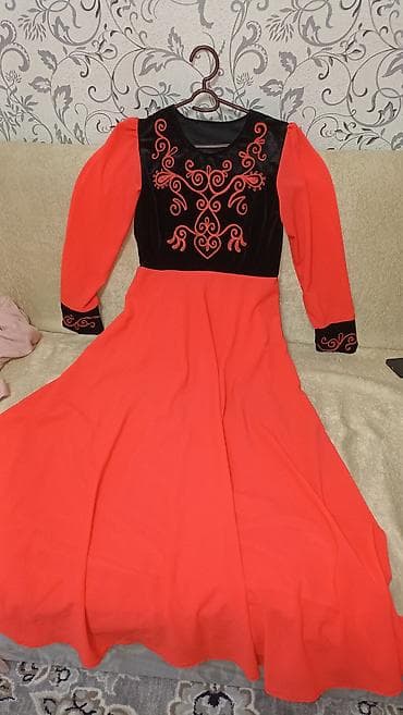 жаны жылдык кийимдер: Бий үчүн көйнөк, Узун модель, S — 4