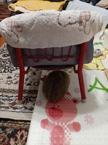 Детский стул со спинкой - Каркас: металлические трубки красного