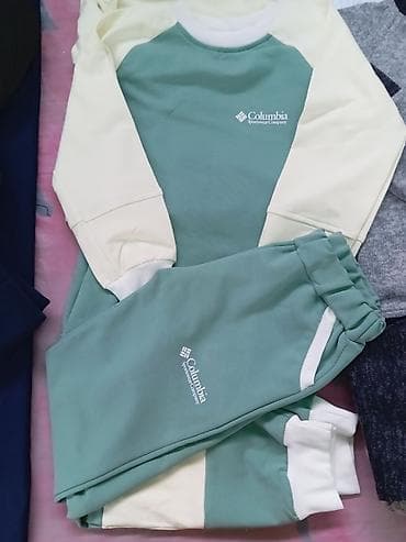 фудболные формы: Новый спортивный костюм для девочки 6-7 лет.Ткань двух нитка — 1