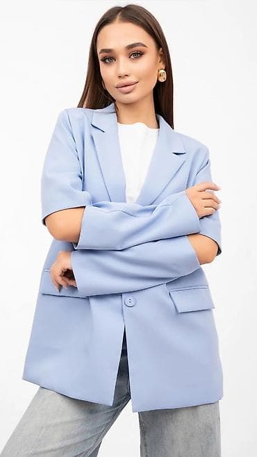 сары булун: Женский жакет с укороченными рукавами 3/4 и разрезами - Прямой — 1