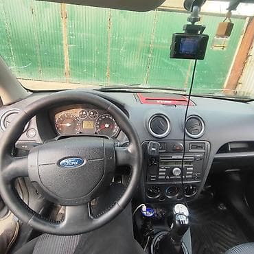 Продажа авто: Ford Fusion: 2007 г., 1.4 л, Механика, Бензин, Хэтчбэк — 8