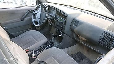 124 e500: Volkswagen Passat: 1989 г. — 4