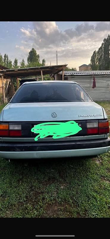 Унаа сатуу: Volkswagen Passat: 1991 г., 1.8 л, Кол менен иштөөчү, Бензин, Седан — 3