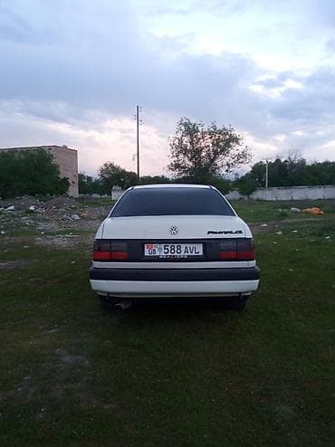 Volkswagen: Volkswagen Passat: 1989 г., 1.8 л, Механика, Бензин, Седан — 6