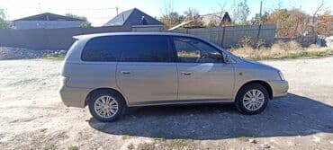 Toyota Gaia: 2002 г., 2 л, Автомат, Бензиновая, Минивэн