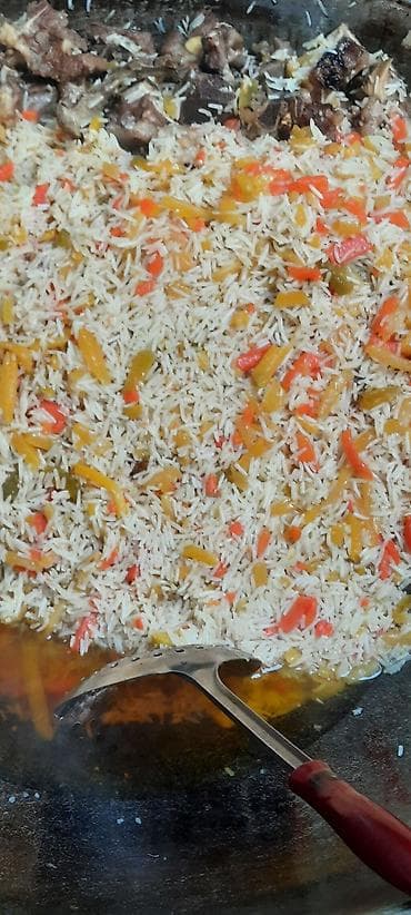 Домашние восточные блюда на заказ - Плов в казане: рассыпчатый at lalafo.kg Домашние восточные блюда на заказ - Плов в казане: рассыпчатый