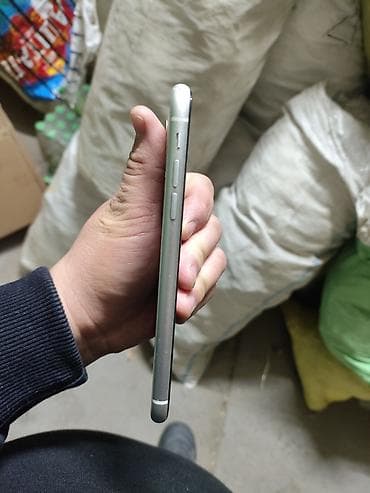 куплю iphone 8: IPhone 11, Б/у, 128 ГБ, Белый, Чехол, 100 % — 6