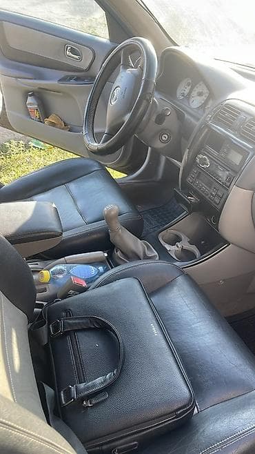 mazda 2: Mazda 626: 2001 г., 1.8 л, Механика, Бензин, Седан — 4