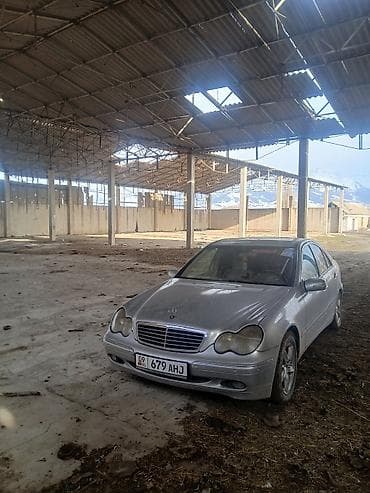 Mercedes-Benz C-Class: 2003 г., Седан