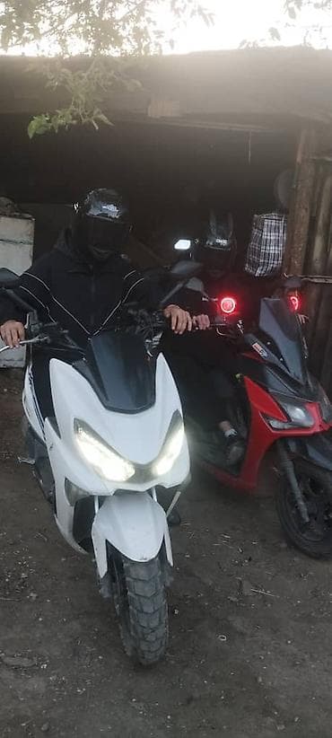 super soco ts: Скутер/максискутер с дорожным/городским назначением. - Кузов — 1