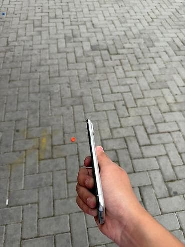 iphone 7s plus: IPhone Xs, Б/у, 64 ГБ, Серебристый, Чехол, 77 % — 3