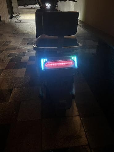 щиток прибора: Электроскутер городского класса Можете кататься без прав на дорожках — 3