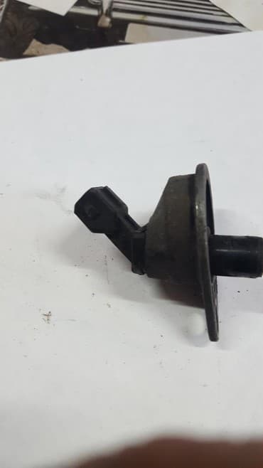 escort: Датчик коленвала Ford Mondeo Ford Fiesta Escort девяносто пятый год — 1