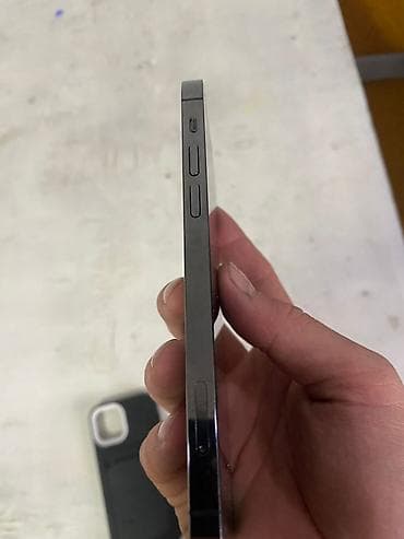 чехол на 12 pro: IPhone 12 Pro, Б/у, 256 ГБ, Графит, Чехол, 75 % — 3