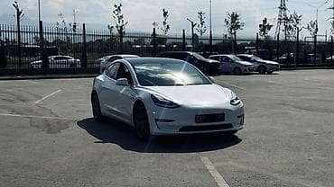 byd e2 2023: Tesla Model 3: 2021 г., Электромобиль, Седан — 7
