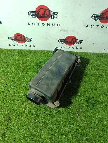down pipe: Корпус воздушного фильтра FORD Mondeo 1.8 2003 (б/у) — 1