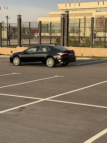 5: Toyota Camry: 2020 г., Автомат, Гибрид, Седан — 2