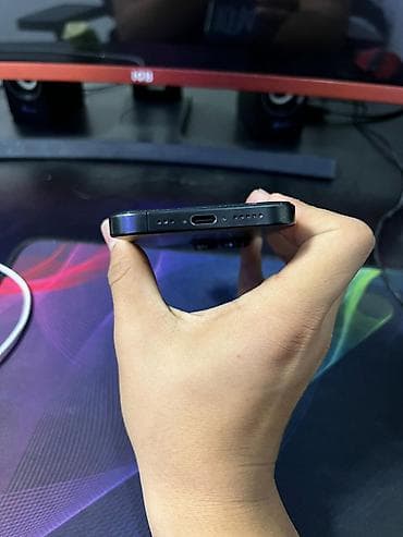 iphone 5a: IPhone 15 Pro, Б/у, 256 ГБ, Black Titanium, Чехол, 88 % — 4