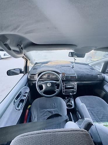 Volkswagen Sharan: 2001 г., 1.8 л, Механика, Бензин, Минивэн — 7